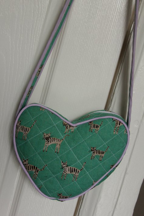 heart quilted bag