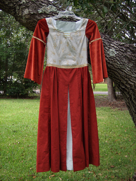 Lucypevensie_girlscostumesize8_1_large
