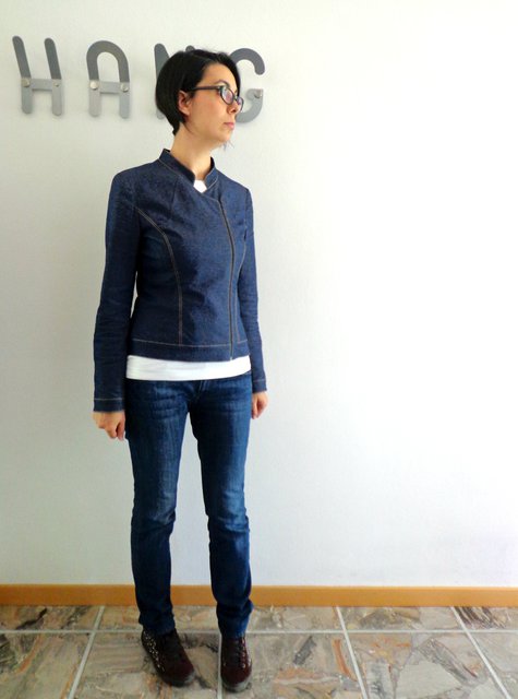 Asymmetric_denim_jacket_large