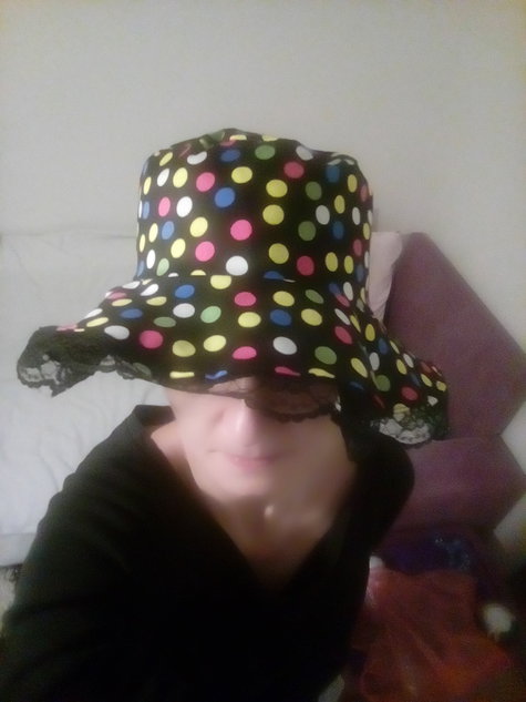 Cotton-velvet_hat_i_large
