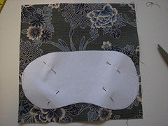 Tracing_the_pattern_piece_large