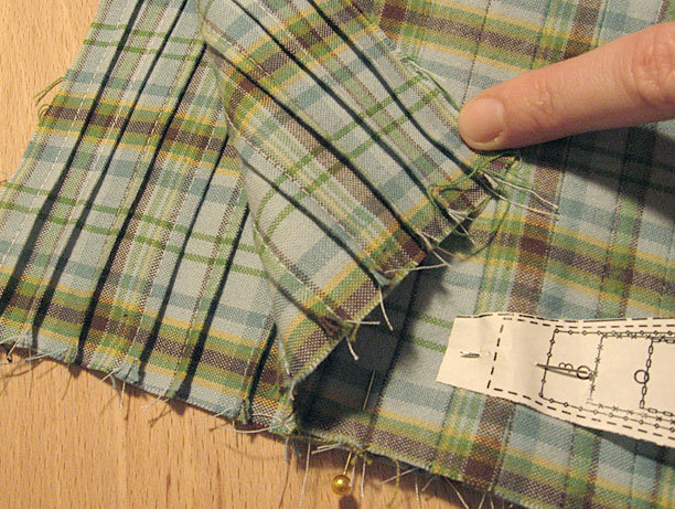 Jb_neckline_11_large