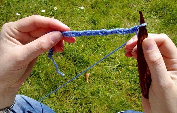 Knitting3_large