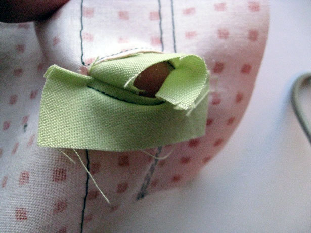Bound_buttonhole08_large