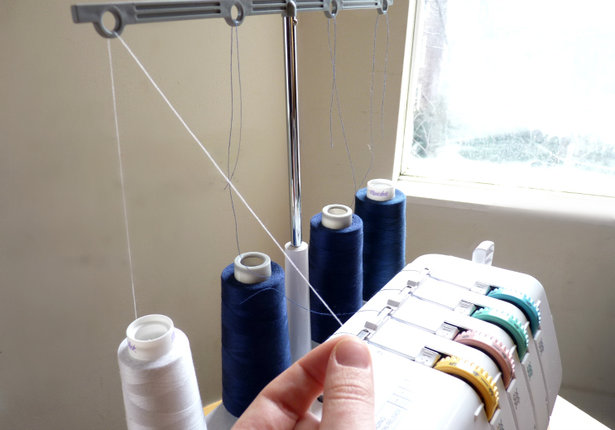 Serger_thread_change_009_large