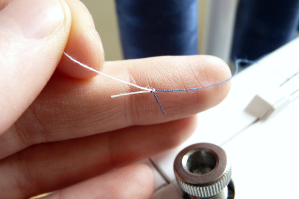Serger_thread_change_012_large