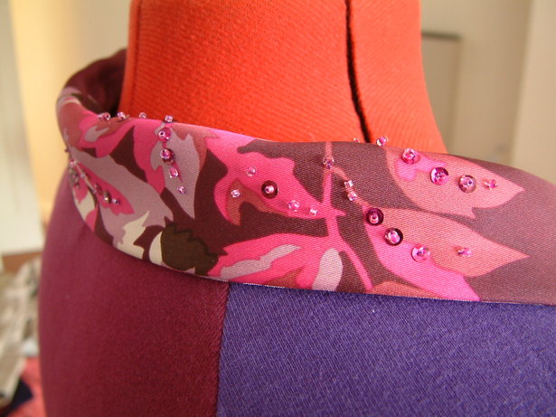 P_s_collar_detail_large
