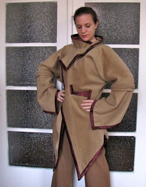 Wearable Blanket – Sewing Projects | BurdaStyle.com
