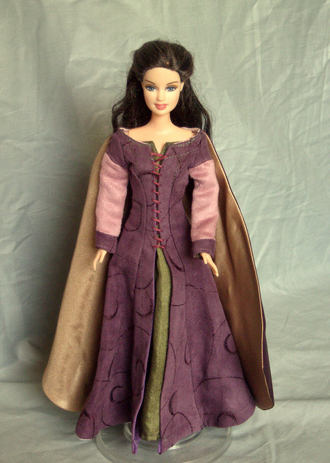 Chronicles of Narnia Susan & Lucy Barbie Costumes – Sewing Projects ...