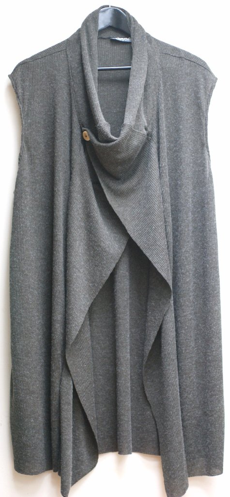 T-Shirt and sleeveless drape cardigan – Sewing Projects | BurdaStyle.com