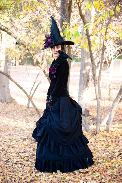 Victorian Witch Costume – Sewing Projects | BurdaStyle.com